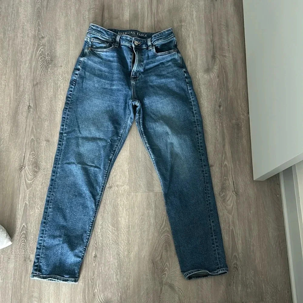 American  Eagle Jeans